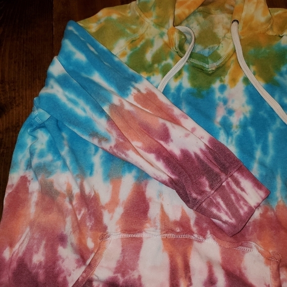 Fun, colorful lightweight tie dye sweatshirt XXXL - Picture 9 of 10